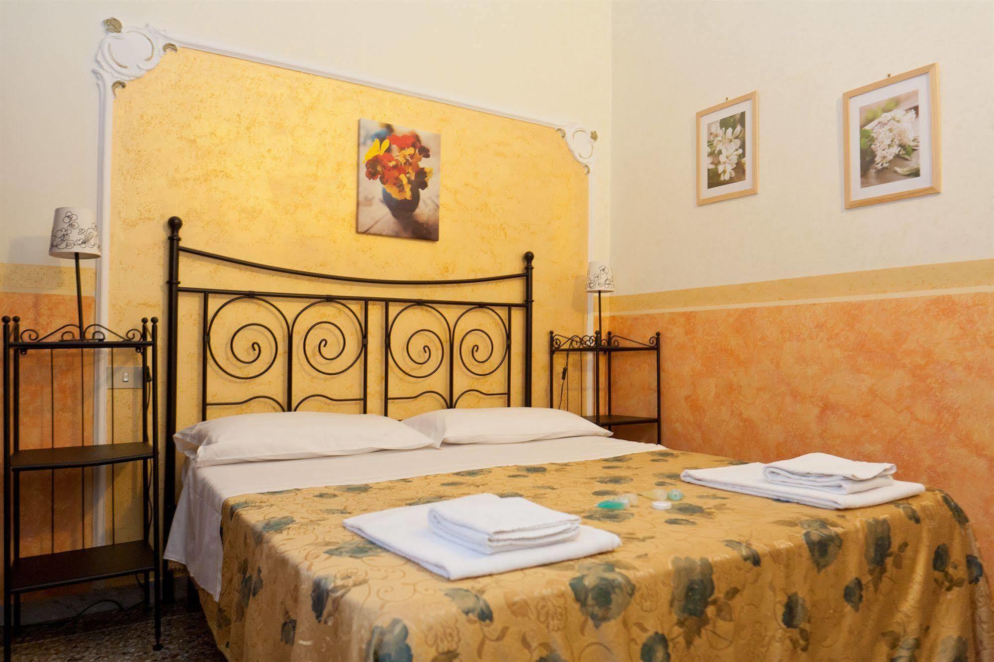 Baldassini Suites Rome Extérieur photo