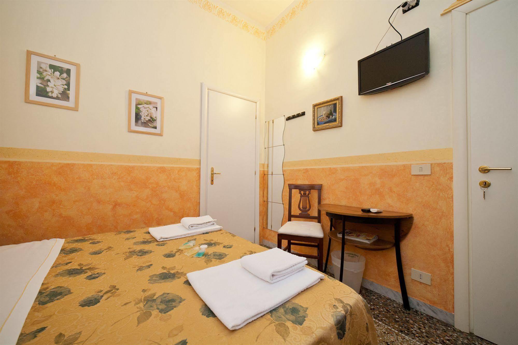 Baldassini Suites Rome Extérieur photo